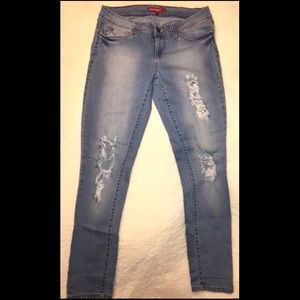 YMI WannaBettaButt Skinny Jeans | Size 11